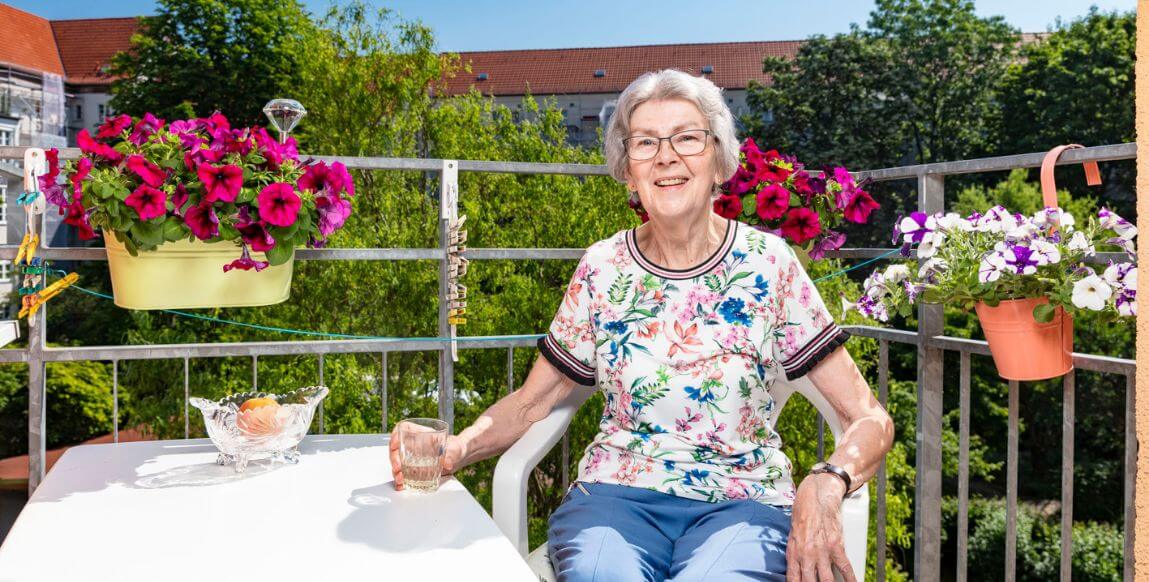 AlexA Lichtenberg Berlin Pflege Betreuung Angebot Balkon Vielfalt Senioren Altenpflege